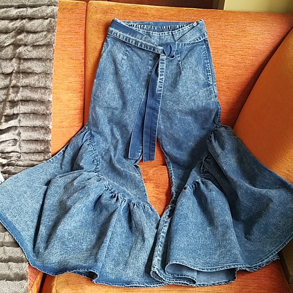 **HP** Ruffled Boho Wide Leg Jeans - Picture 10 of 11